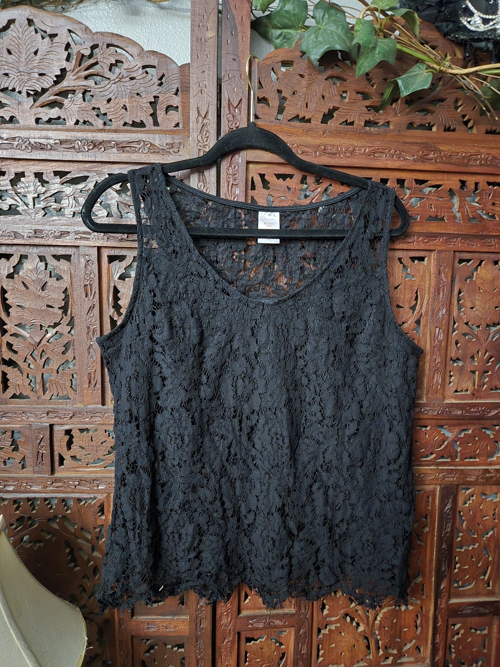 Black Lace Sleeveless Lined Top